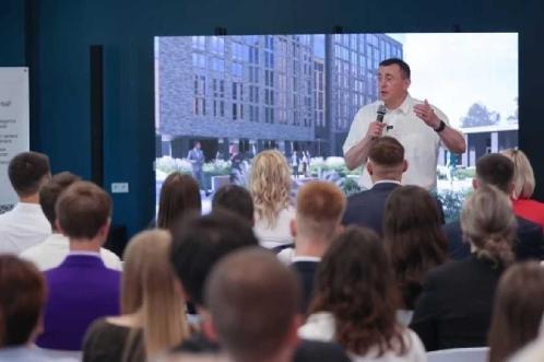 600 заявлений за неделю подали абитуриенты в Сахалинский госуниверситет.